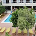Mike's House 2* Фалираки