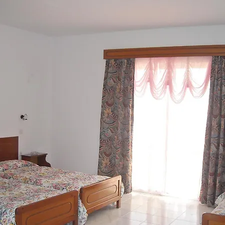Mike's House Отель