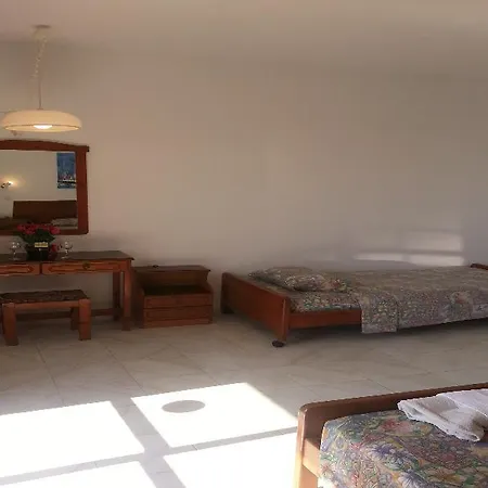 酒店 Mike's House 法里拉基