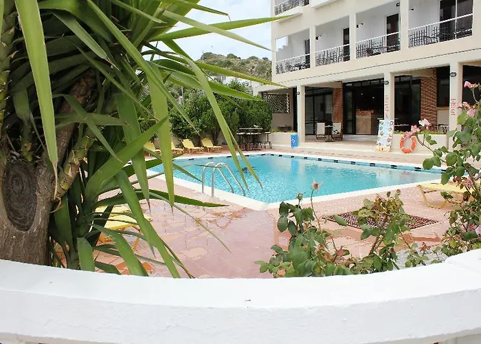 Hotel Mike's House 2*