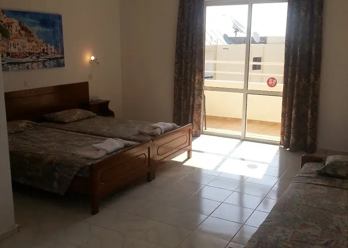 Mike's House Hotel 2*