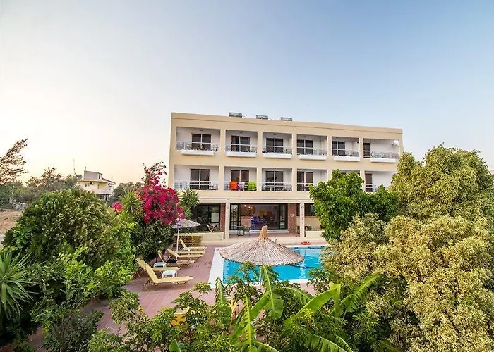 Mike's House 2* 法里拉基