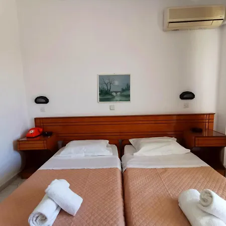 Mike's House Φαληράκι