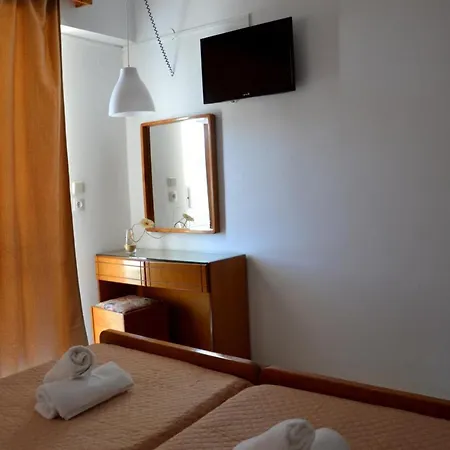 Mike's House فندق فاليراكي