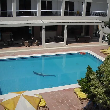 Mike's House Ξενοδοχείο 2*