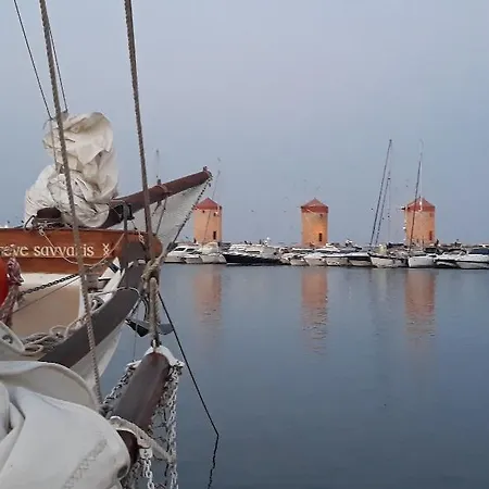 Mike's House 2* Φαληράκι