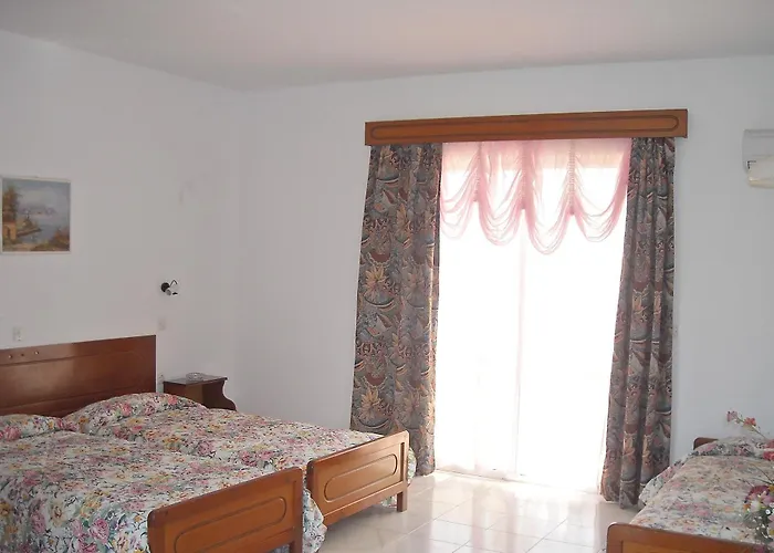 Mike's House Hotel
